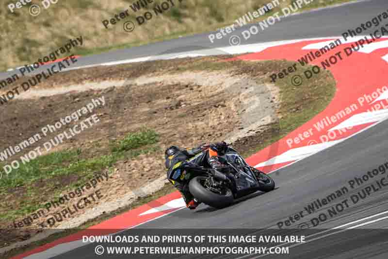 cadwell no limits trackday;cadwell park;cadwell park photographs;cadwell trackday photographs;enduro digital images;event digital images;eventdigitalimages;navarra;no limits trackdays;peter wileman photography;racing digital images;trackday digital images;trackday photos